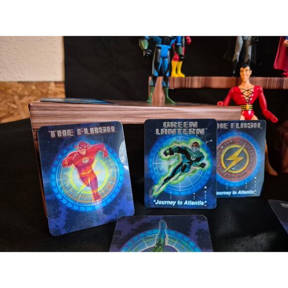 Justice League From DC Comics, Action Figures And Cards. - Picture 3 of 15